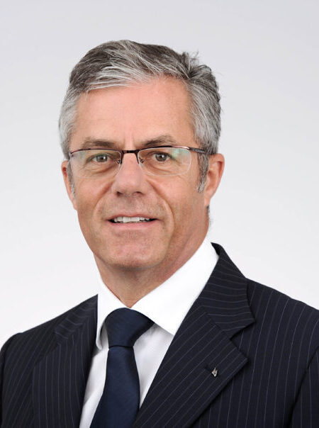 Hans Baumgartner, Head of the Central Plateau Region at Credit Suisse AG