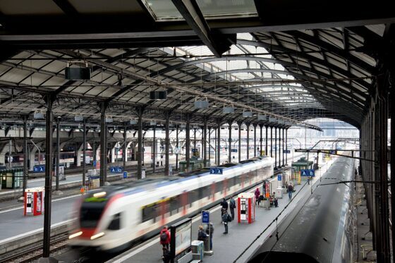 Veränderte Mobilitätsbedürfnisse, erhöhtes Verkehrsaufkommen, neue Anbieter und die Digitalisierung fordern den öffentlichen Verkehr heraus. Mit aufeinander abgestimmten,  effizienten Geschäftsprozessen legte hpo bei einem traditionellen Schweizer Bahnunternehmen die Basis für die integrierte Bahn der Zukunft. 